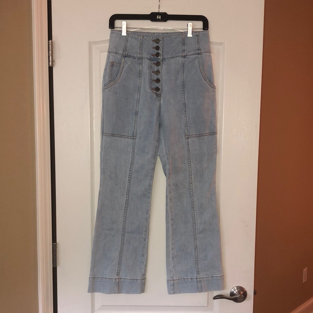 Ulla Johnson High-Rise Wide Leg Light Wash Ellis Jeans, Size 6. - Picture 5 of 15